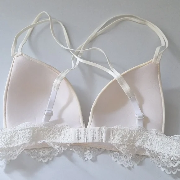 Bra - Picture 2 of 3